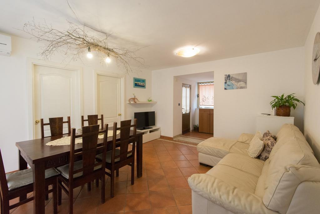 Apartment Roberta 里耶卡 外观 照片